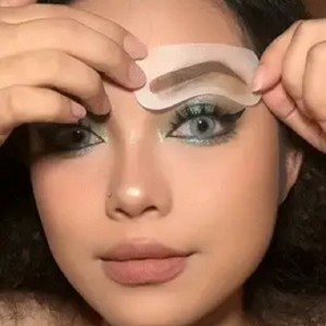 سایه ابرو GENIUS EYEBROW STAMP رنگ AUBURN شیگلم SHEGLAM