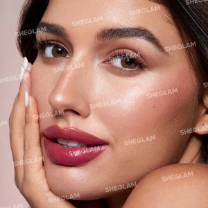 برق لب POUT PILLOW CUSHION رنگ ‏.K.O شیگلم SHEGLAM