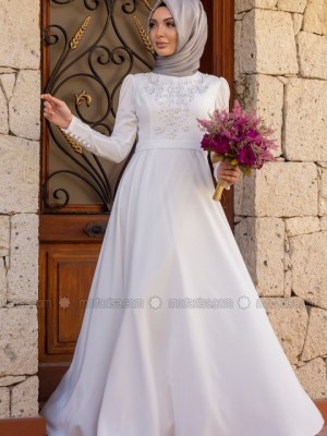 لباس عقد مرواریدی سفید