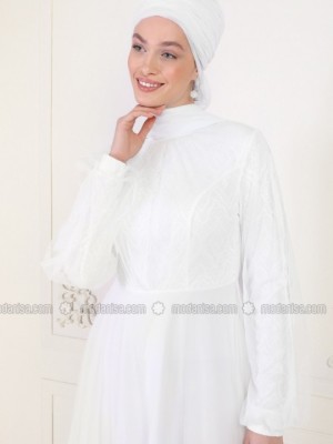 لباس عقد دانتل سفید 1