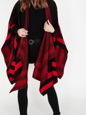 پانچو مشکی قرمز