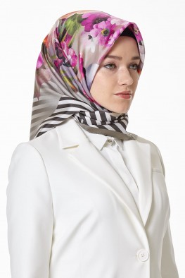 روسری ابریشمی گلدار