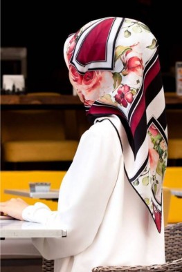 روسری ابریشمی گلدار 1