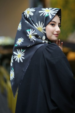 روسری گلدار مشکی