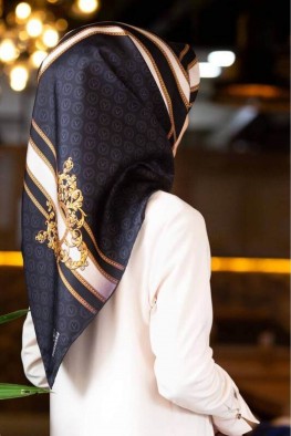 روسری ابریشمی طرحدار مشکی 3