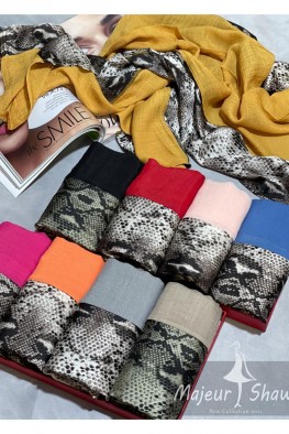 شال نخی تیکه دوزی حاشیه پوست ماری کد 3876863