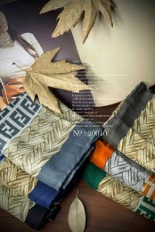 روسری نخی پاییزه طرح فندی کد 3928382