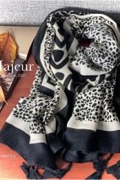 شال نخ کشمیر وول طرح خال خال خطی کد 3929876