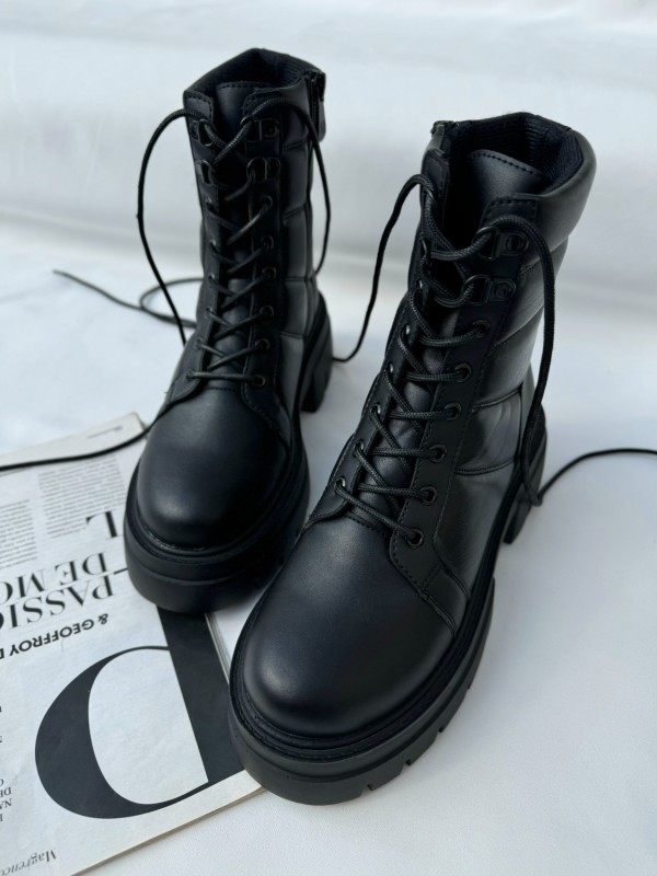 نیم بوت سون بست 1881