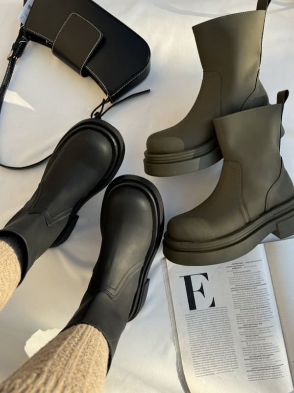 نیم بوت بالنسیاگا لکسی 1921