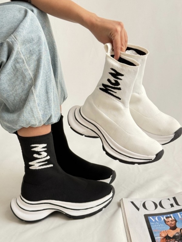 کتونی جورابی ام سی ان 947