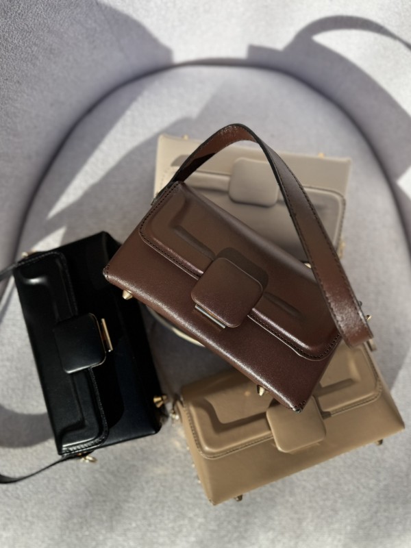 کیف قفل دار مربعی 3198