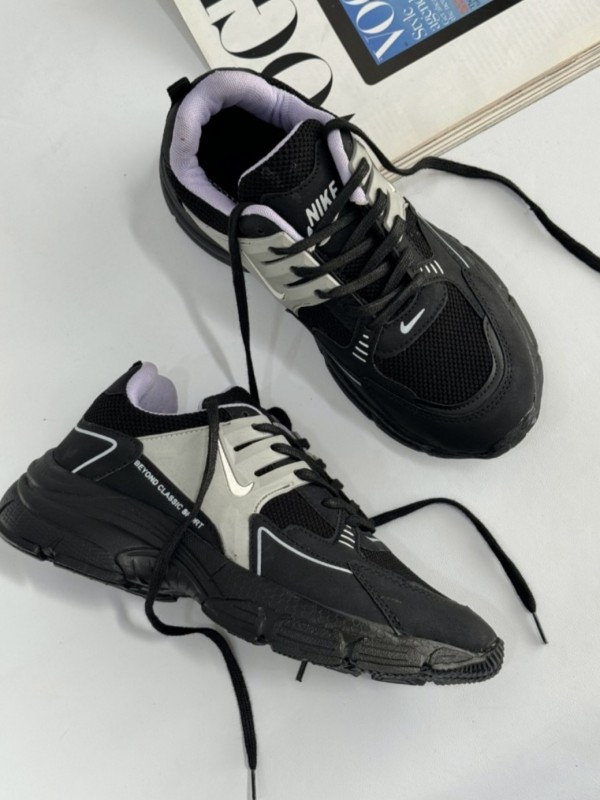 کتونی نایک هامون 305