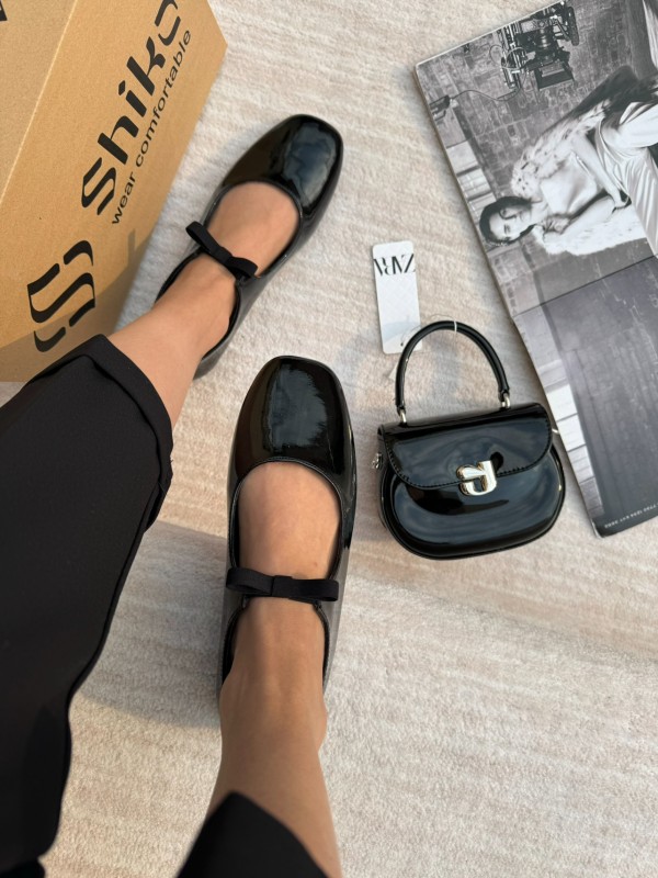 کالج نیو باله پاپیون 1605