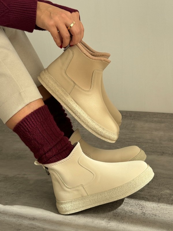 نیم بوت  استرج سون 1861