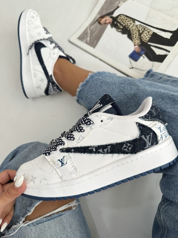 نایک ترویس ال وی 2264