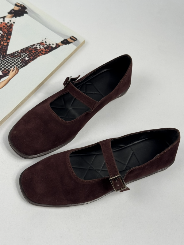 کالج مخملی 2300