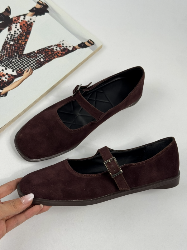 کالج مخملی 2300