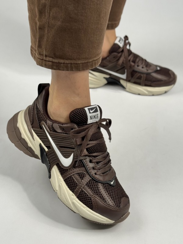 کتونی نایک وی تو کی سمپل 2251