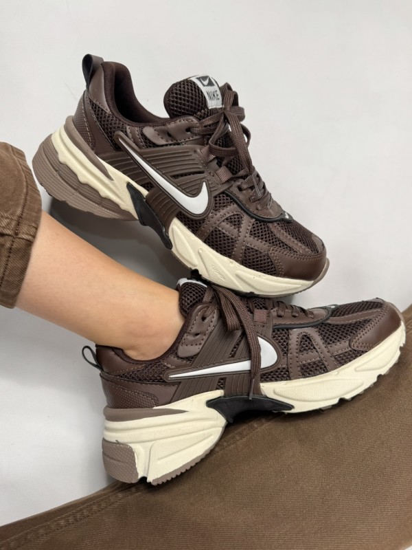 کتونی نایک وی تو کی سمپل 2251