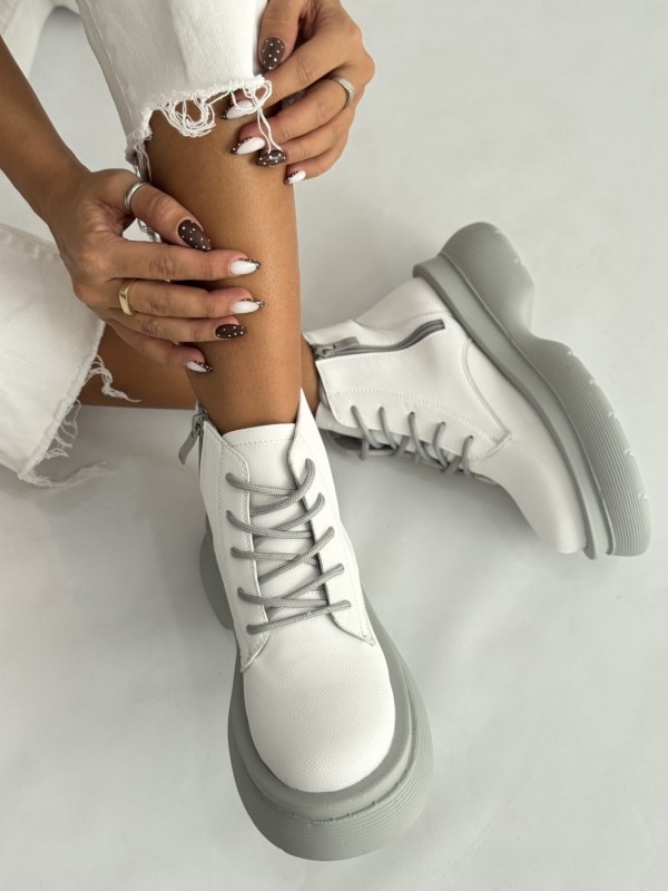 نیم بوت کلارک شیکو1820