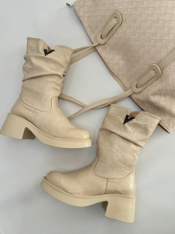 بوت چروک دهنه وی  415