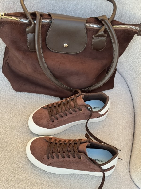 ونس برشکا پایتخت 2308