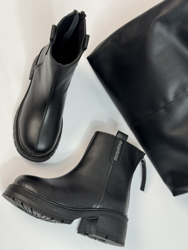 نیم بوت بغل میو 104