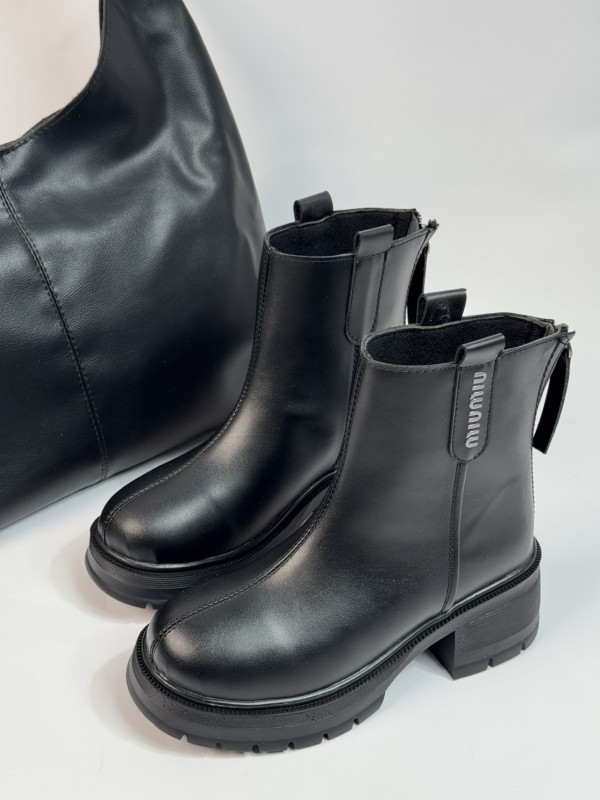 نیم بوت بغل میو 104