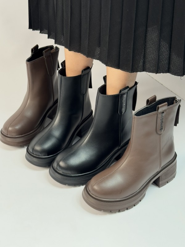 نیم بوت بغل میو 104