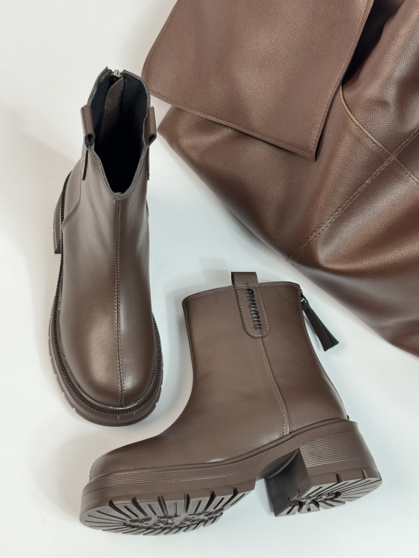 نیم بوت بغل میو 104