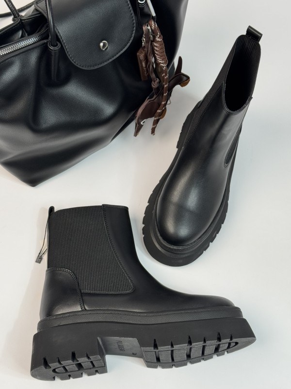 نیم بوت پل اند بیر 2392