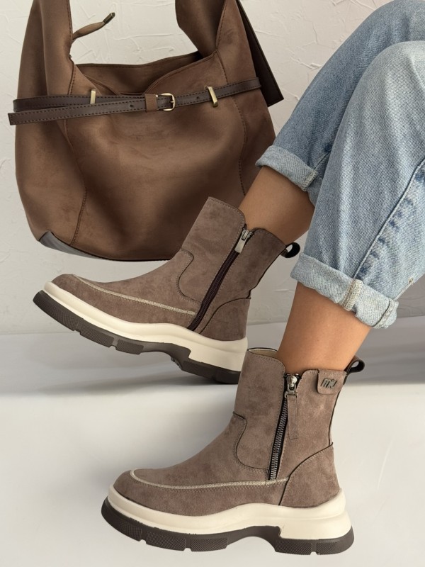 نیم بوت میو سیا 2388