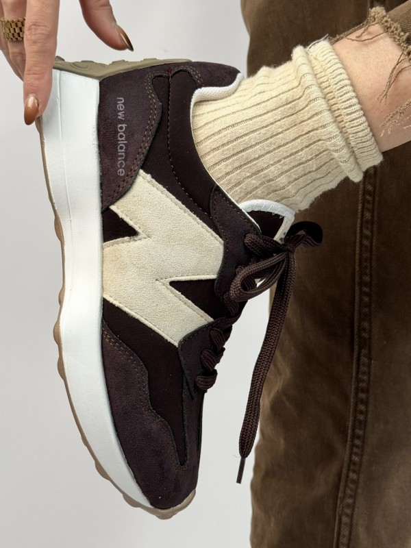 کتونی نیوبالانس کاراک 327