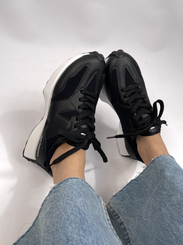 کتونی نیوبالانس کاراک 327