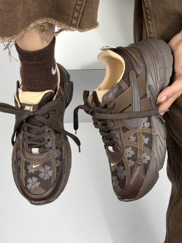 کتونی وی تو کی گلدار (990)