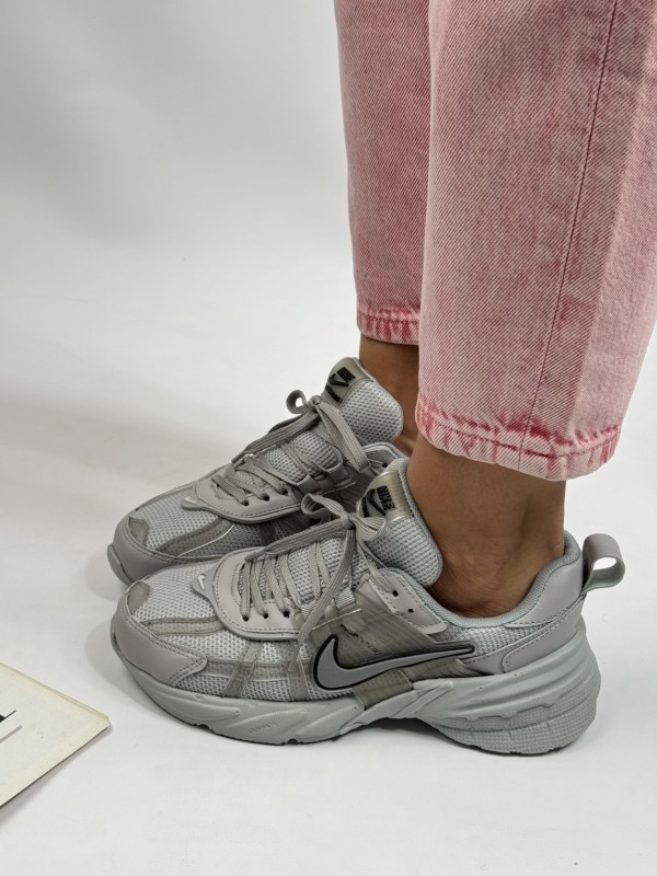 کتونی نایک وی تو کی سمپل 2251