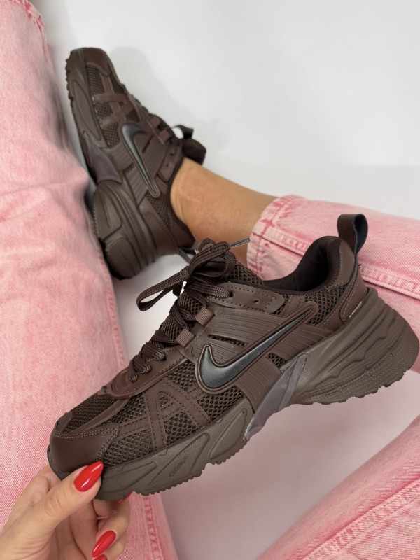 کتونی نایک وی تو کی سمپل 2251