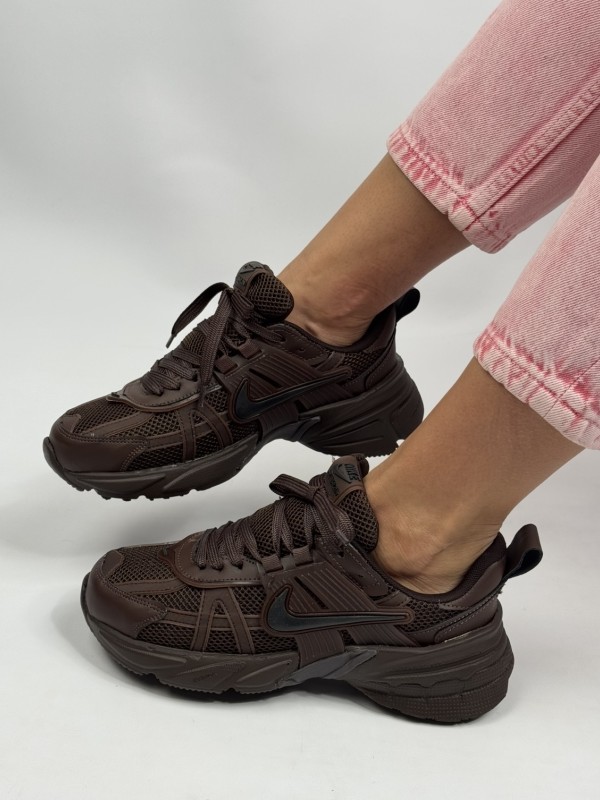 کتونی نایک وی تو کی سمپل 2251