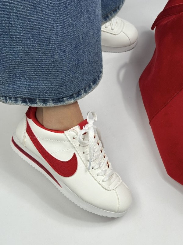 نایک کورتز 1953