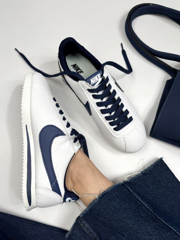 نایک کورتز 1953