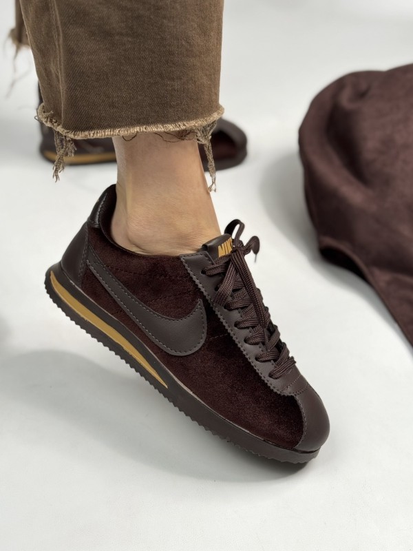 نایک کورتز 1953