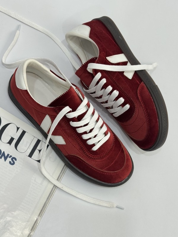 ونس وجا  "روژکا " 2441