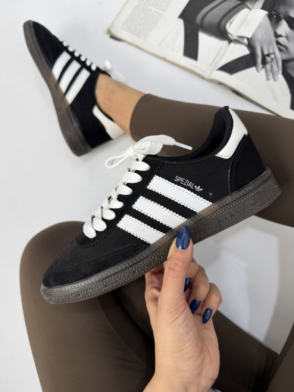 کتونی آدیداس اسپزیال 391