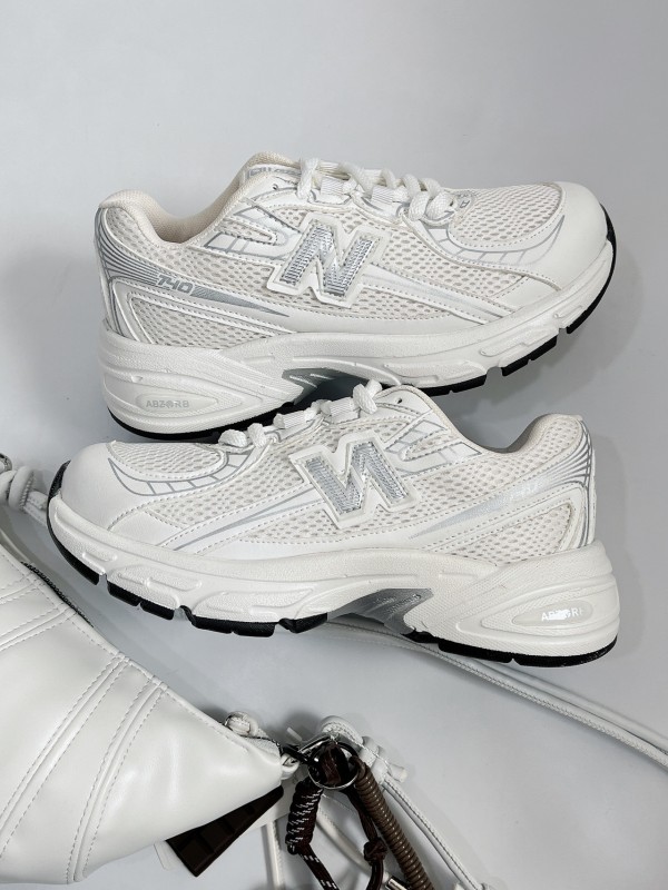 کتونی نیوبالانس سولی 740