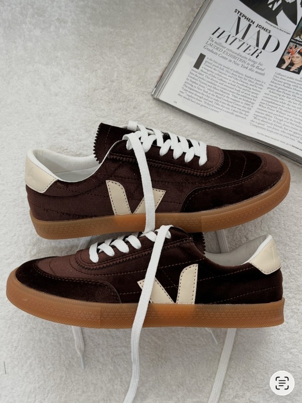 ونس وجا  "روژکا " 2441