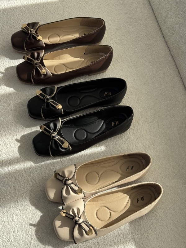 کالج عروسکی پاپیون 2467