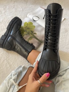 نیم بوت پنجه پختی