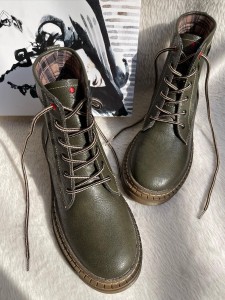 نیم بوت پشت پرچ کلاسیک