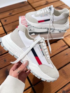 کتونی تامی ایت